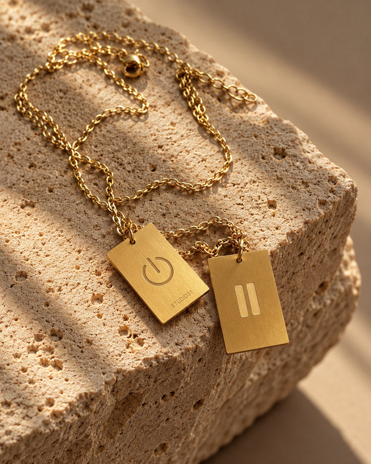 Necklace Power/Pause