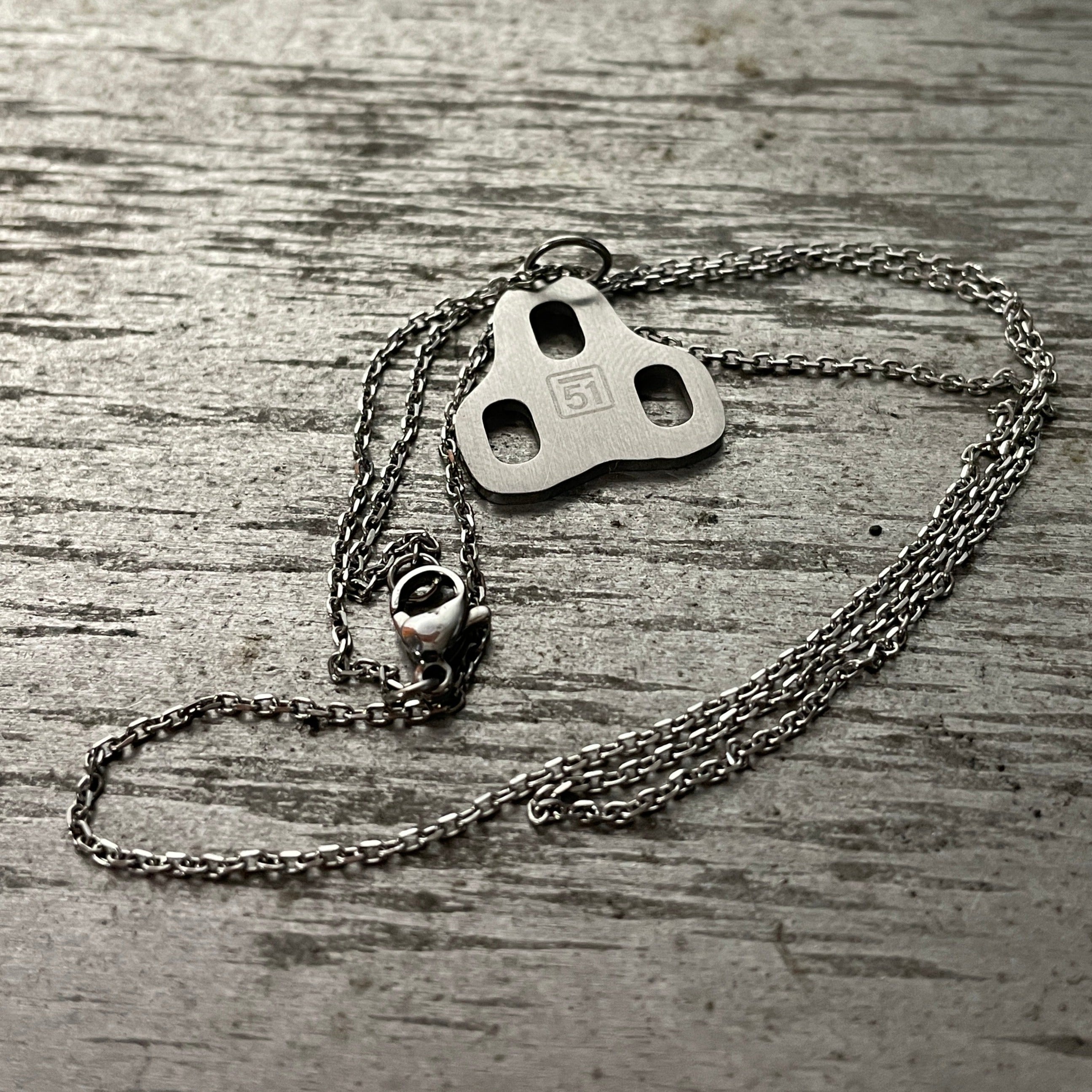 Necklace Cleat